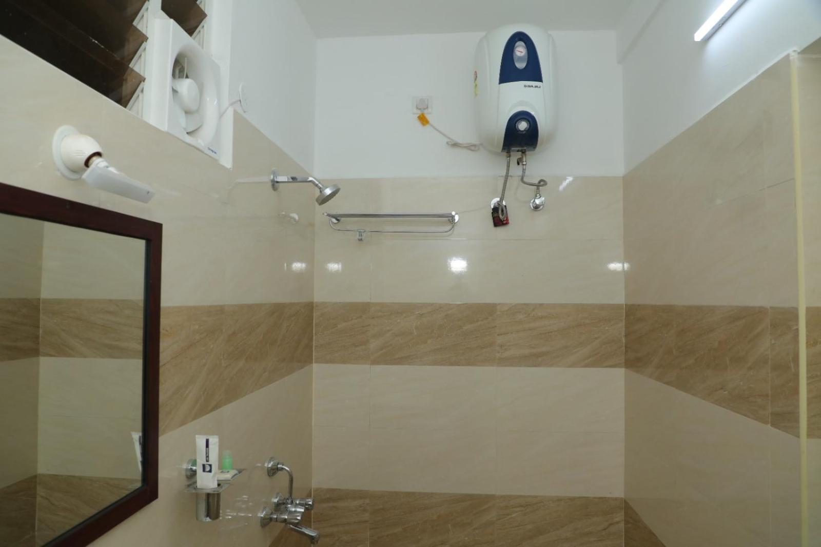 Annai Residency Hotel Vellore Exterior foto